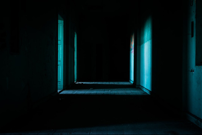 A corridor of blackness